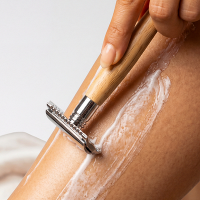 Maquinilla de afeitar de seguridad con 10 hojas